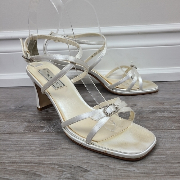 Touch Ups White Satin Strappy Wedding Sandals Size 7 - Picture 3 of 17